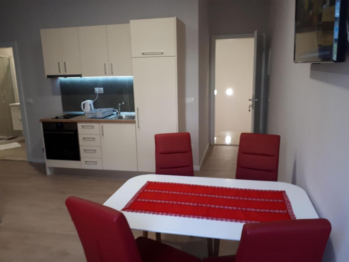 Apartments Sophie Makarska Zewnętrze zdjęcie